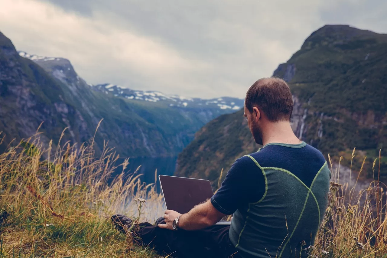The Wi-Fi Nomad: Exploring the World of Remote Work